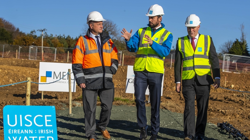 (L-R) Wexford County Council CEO Tom Enright, Minister Eoghan Murphy and Irish Water Head of Asset Operations Michael O'Leary