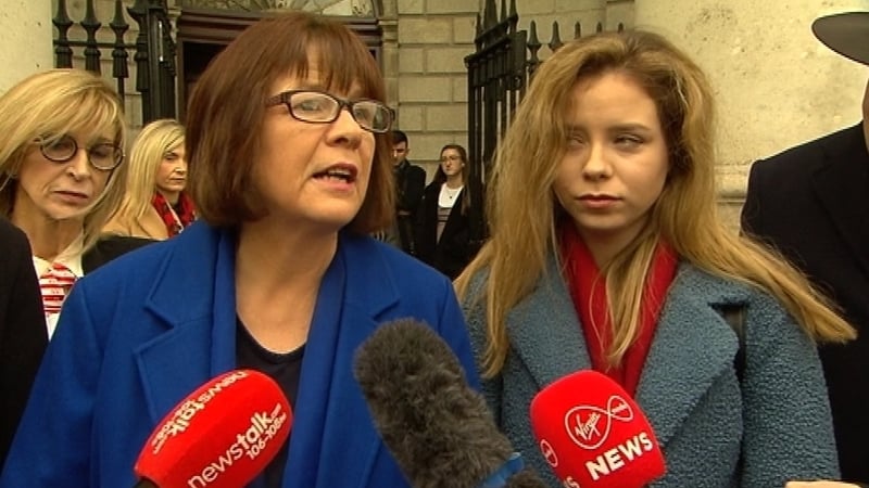 Aoife Bennett (R) with her mother Mary after the High Court case yesterday