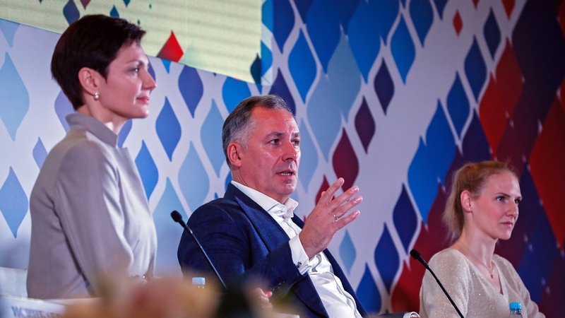 President of the Russian Olympic Committee Stanislav Pozdnyakov (c) this week