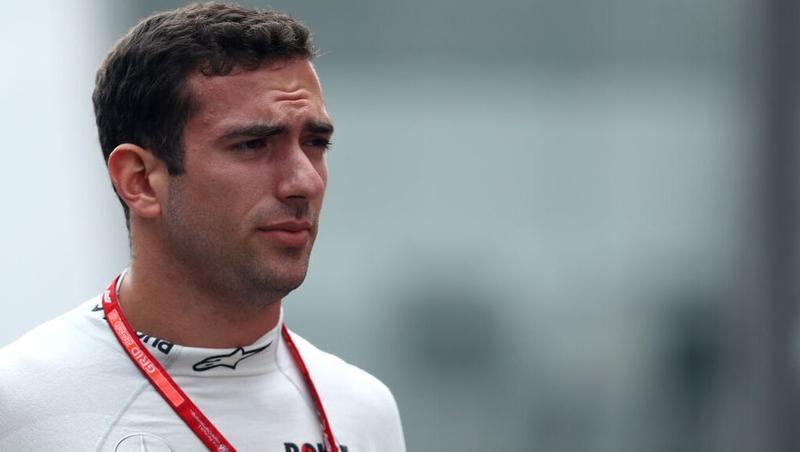 Nicholas Latifi replaces the departing Robert Kubica