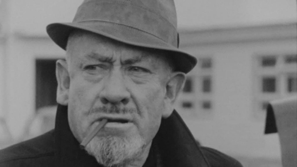 Joohn Steinbeck.