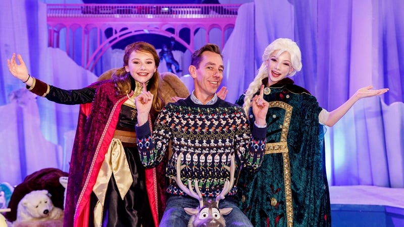 Upstaging Ana and Elsa with an eye-watering pattern in 2019