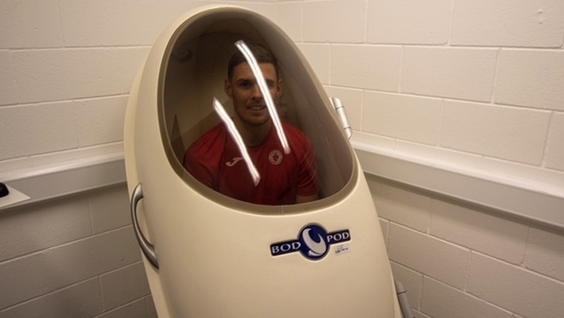 Garry Buckley undergoing his medical at Sligo Rovers