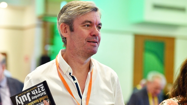 Stuart Gilhooly says the PFAI do not want take heavy measures but that players must be paid in full