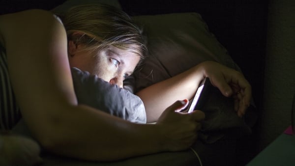 The survey found that 87% look at their phone within the first hour of waking