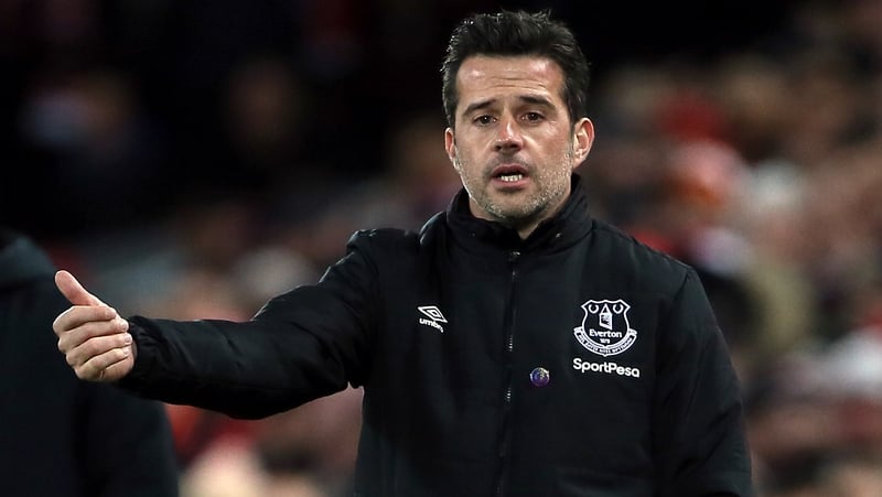 Taxi for Silva? The Everton manager could be gone by the weekend
