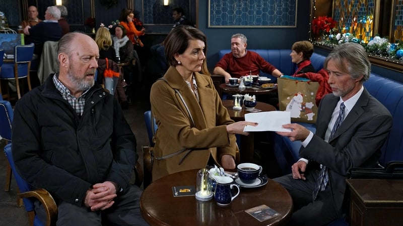 Barry lets Fiona take the lead with Eddie