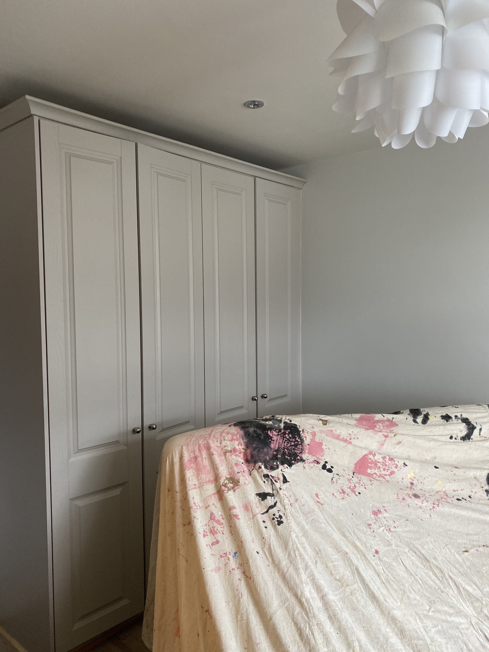The one aspect I wanted to keep - the grey built in wardrobes