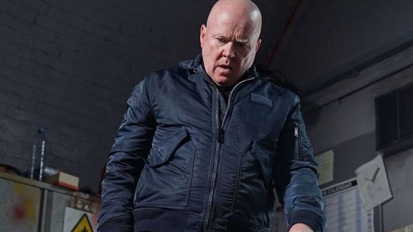 Phil is still suspicious of Sharon