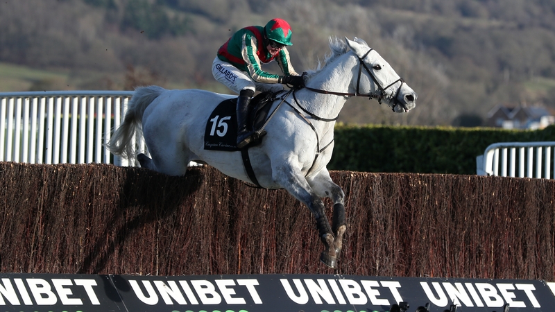 Warthog ridden by David Noonan clear the last