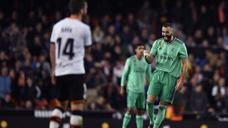 Benzema celebrates his goal