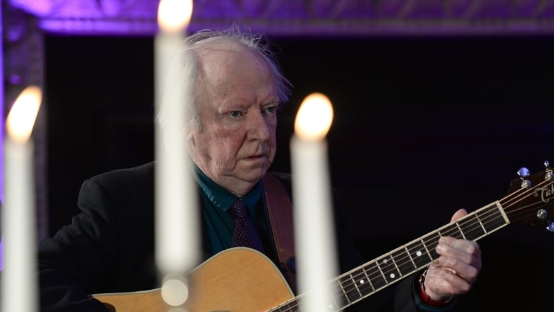 Arty McGlynn has died