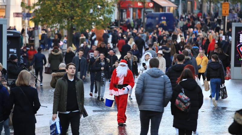 Spending over the six-week period surrounding Christmas will top €4.9bn