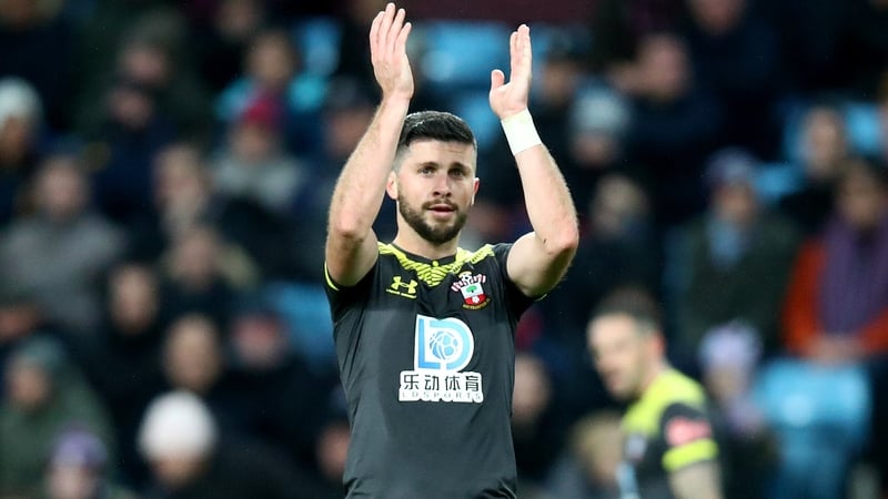 Shane Long has a knee injury