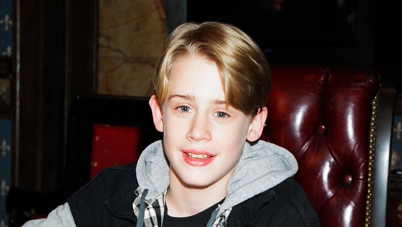 Macaulay Culkin plays Kevin McCallister