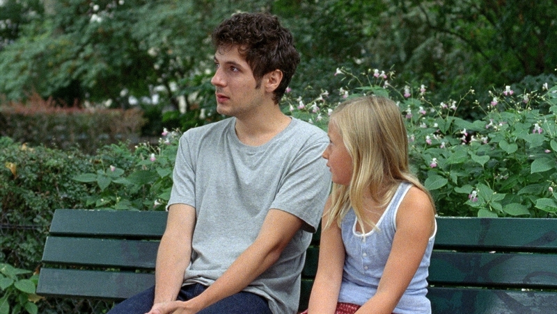 Vincent Lacoste and Isaure Multrier in Amanda