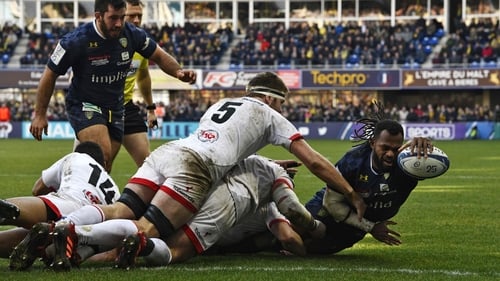 Clermont winger Alivereti Raka breaches the Ulster tryline