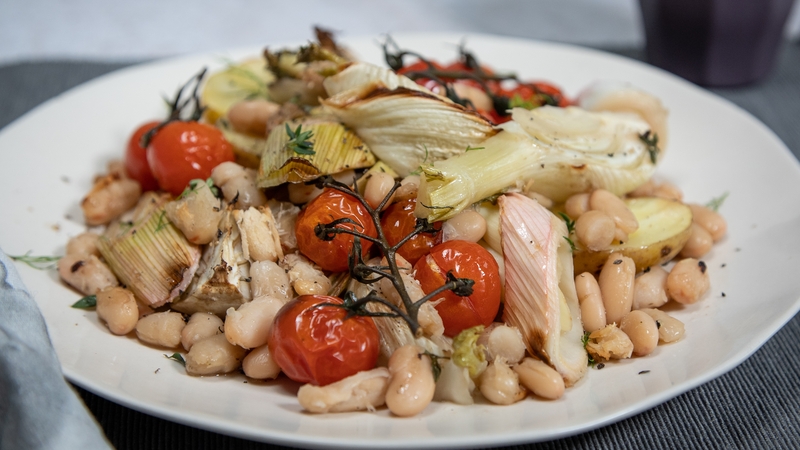 The leeks and fennel can be prepared 2 days in advance and kept in a suitable container in the fridge.
