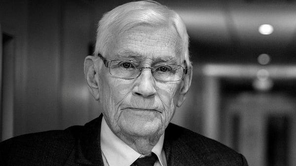 Seamus Mallon played a key role in the peace process, leading to the Good Friday Agreement in 1998
