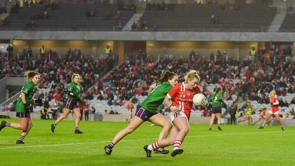 Saoirse Noonan of Cork in action against Karen McDermott