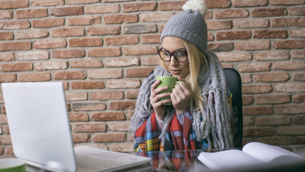 Why do women feel the cold more than men?