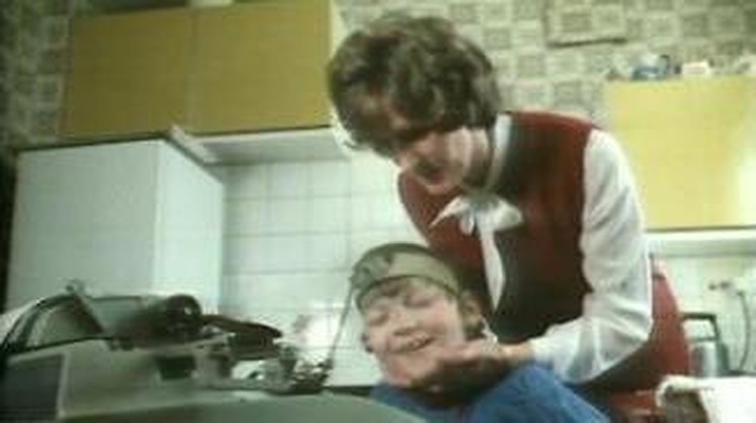 RT&Eacute; Archives | Collections | Christopher Nolan Wins Whitbread