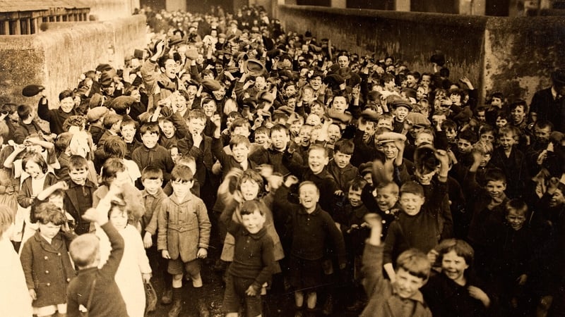 A 1924 children's party at Rutland Street National School, Dublin. Photo: National Library of Ireland
