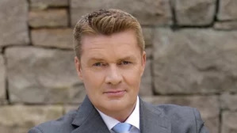 'Sé Páidí Ó Lionáird a chuirfidh Díospóireacht na bPáirtithe i láthair ar TG4 Déardaoin seo chugainn