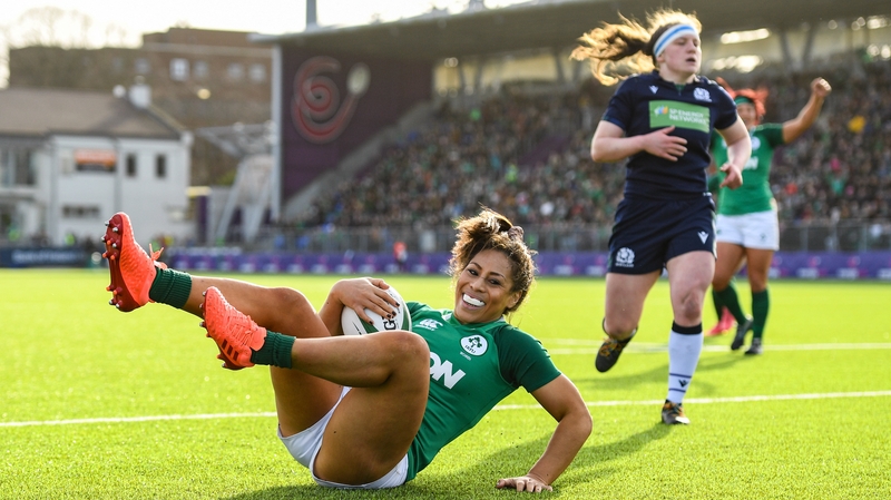 Sene Naoupu scored Ireland's second try