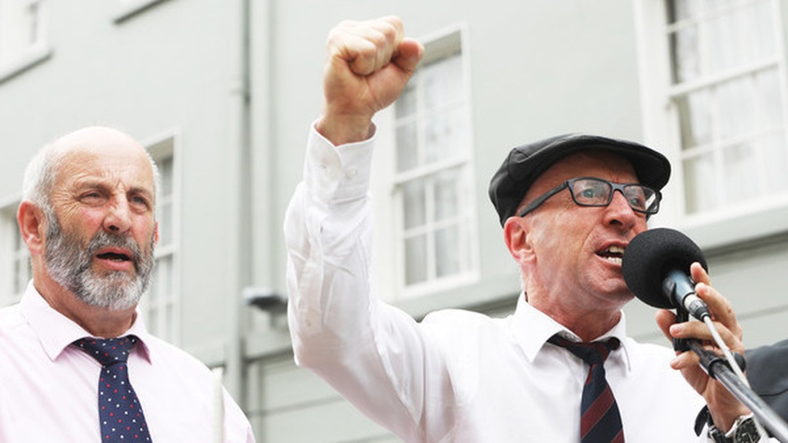 Danny Healy-Rae and his brother Michael (Credit Rollingnews.ie)