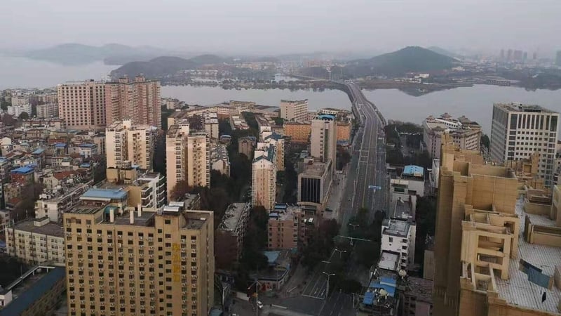 The view of Wuhan from Xiao Ouyang's apartment