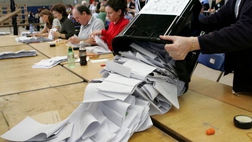 Deir Fine Gael go bhfuil an fhreagracht ar Shinn Féin rialtas sóisialach poblachtánach a chur ar bun, tar éis dóibh an líon is mó vótáí a fháil san olltoghchán