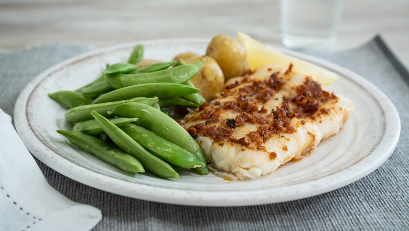 The cod can be prepared with the pesto and pepper and kept covered with cling film for up to 2 days on the bottom shelf of the fridge