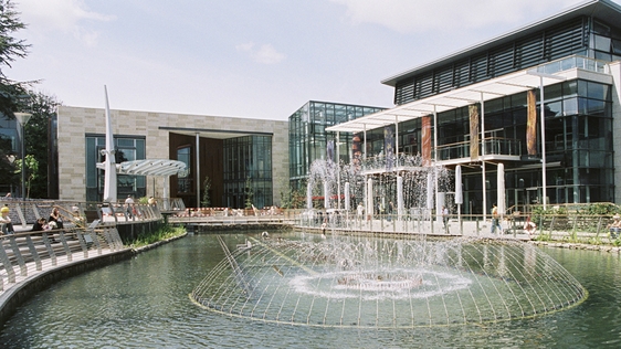 Dundrum Town Centre (2005)