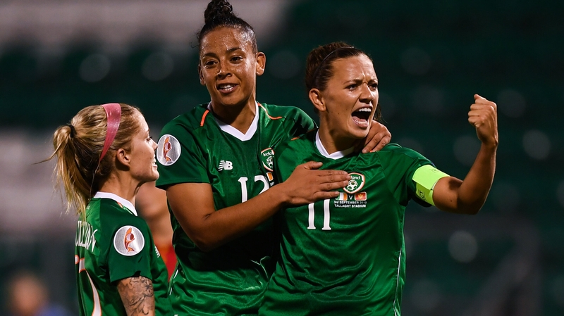 Katie McCabe (R) with Rianna Jarrett and Denise O'Sullivan