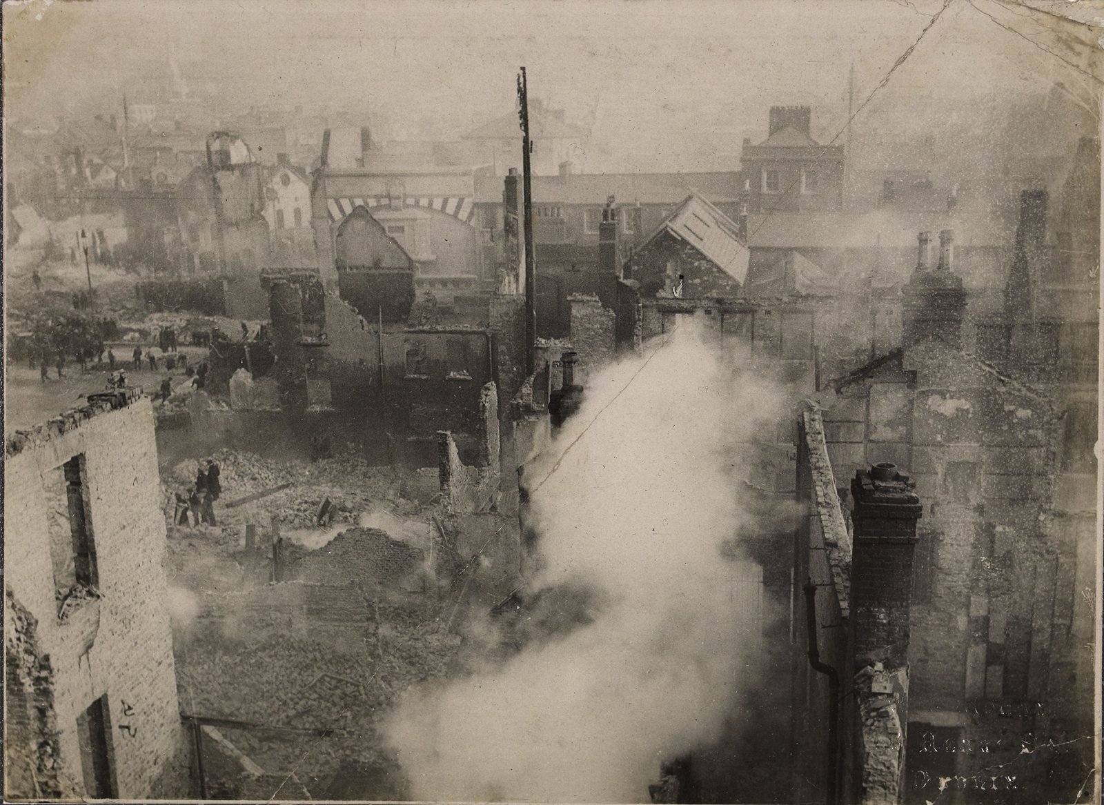 A birds-eye view of the devastated city after the burning of Cork. Image courtesy of the National Library of Ireland