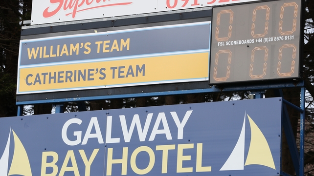 Scoreboard shows a tied game between the couple during their visit to Salthill Knocknacarra GAA club