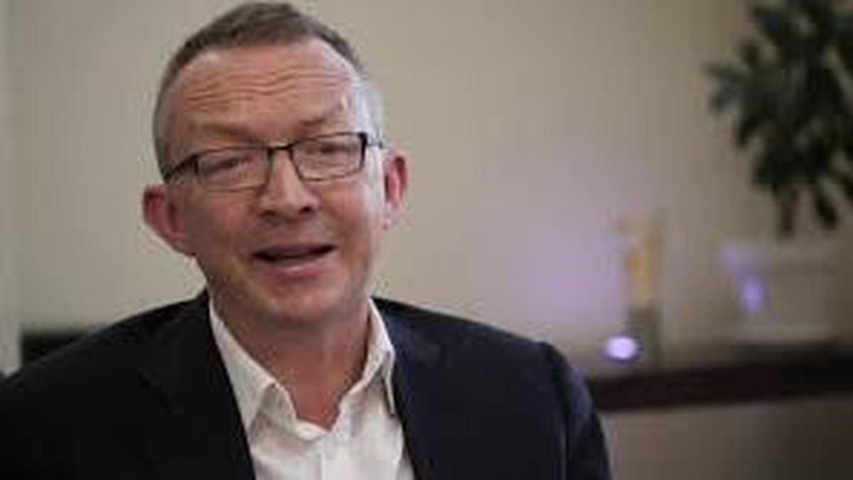 Dr. Colm Henry, Príomhoifigeach Cliniúil Fheidhmeannacht na Seirbhíse Sláinte  