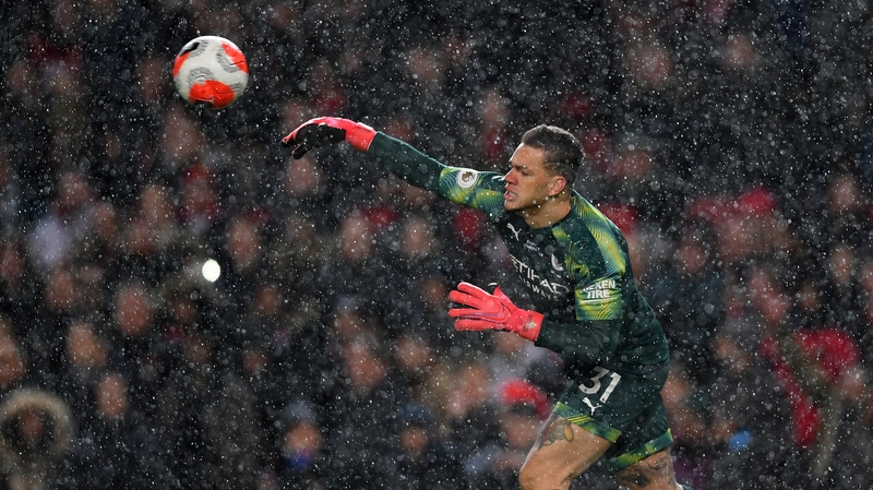 Ederson throws the ball to Scott McTominay for United's second