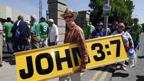 Famous GAA supporter Frank Hogan has passed away after an illness