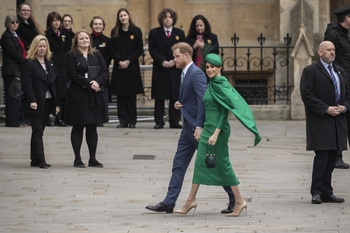 Meghan Markle looks glamorous in green for final royal engagement