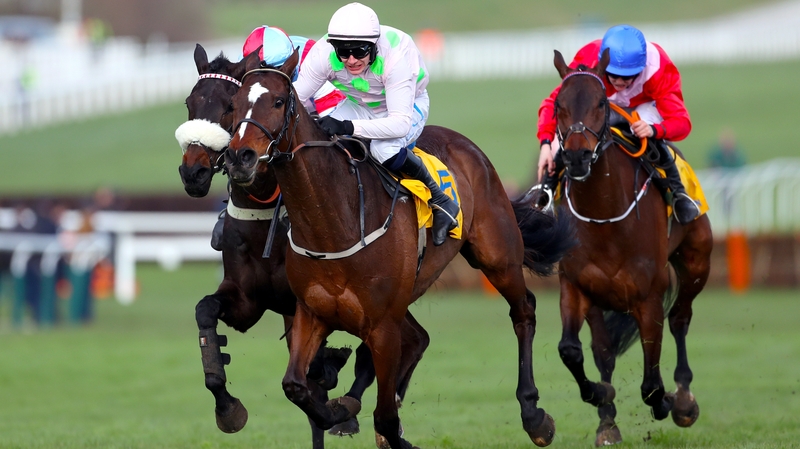 Min winning the Ryanair at Cheltenham last March