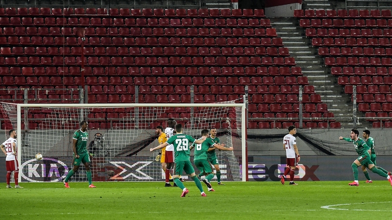Pedro Neto equalises for Wolves