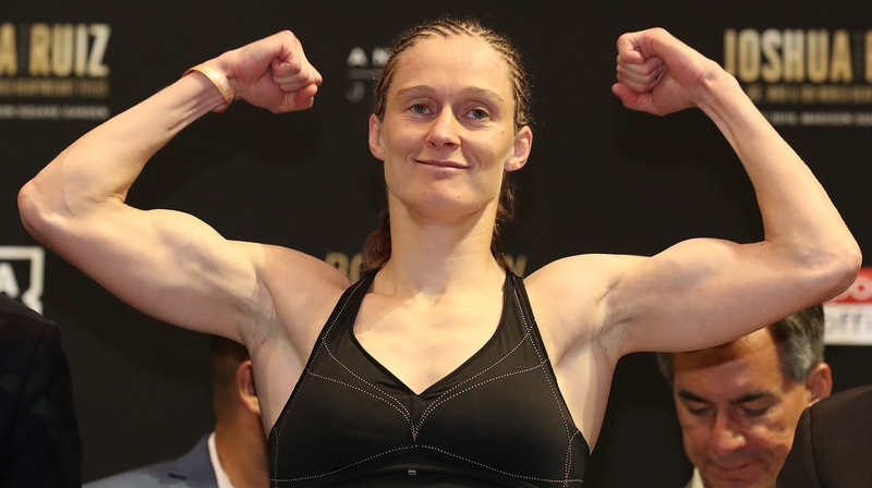 Delfine Persoon lost on a split decision to Nikoleta Pita