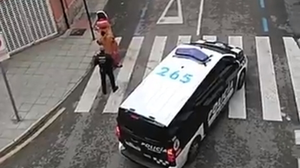Spanish police apprehend T-Rex breaching quarantine