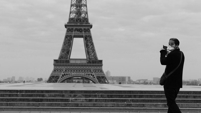 The drop in tourists around the world will lead to an estimated loss of $300-450 billion in international tourism receipts