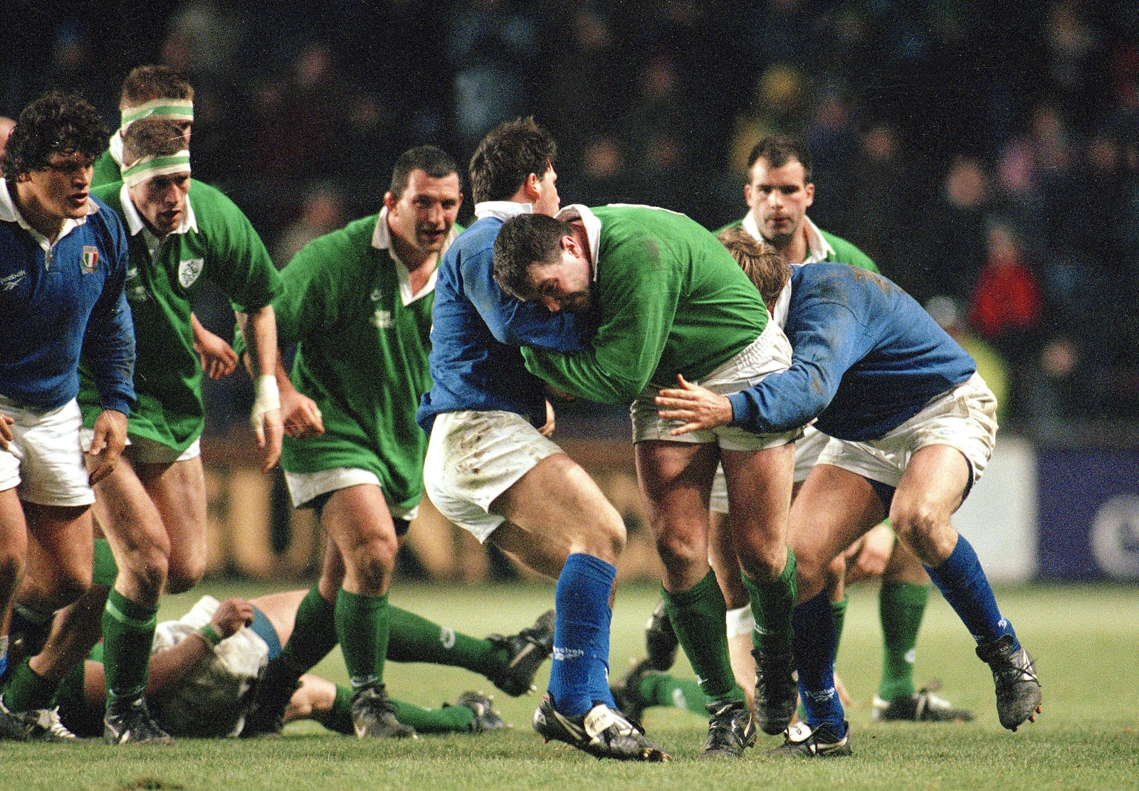 Ireland and Italy during the Lansdowne Road game in 1997