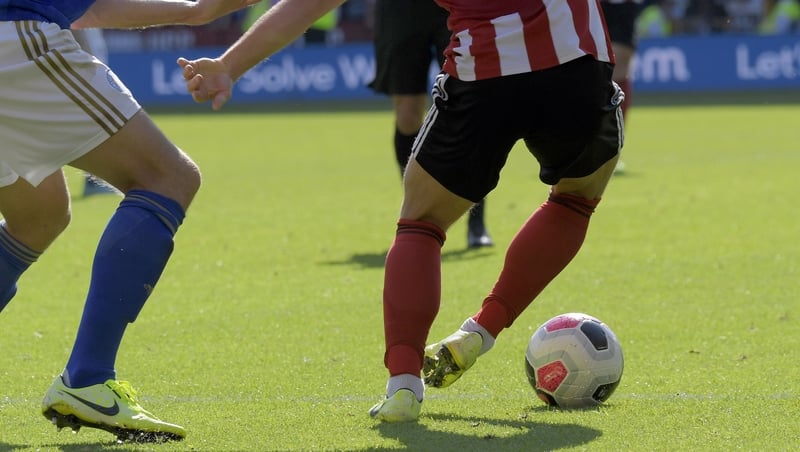 Pushing the end of the season beyond 30 June would have repercussions not only for the following campaign, but for players' contracts, most of which are due to expire on that date.