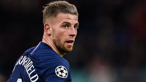 The Tottenham centre-back is planning to buy dozens of electronic devices so those who are ill do not feel alone during the coronavirus pandemic