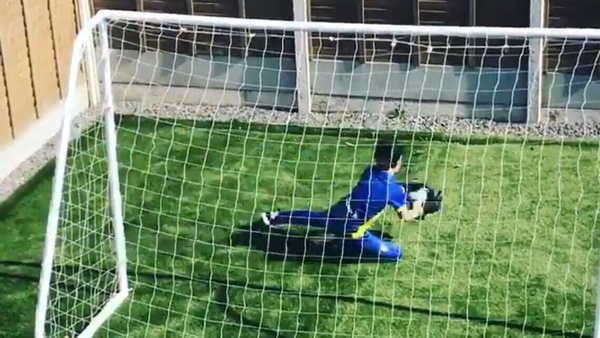 Schmeichel & De Gea praise creative young Irish keeper